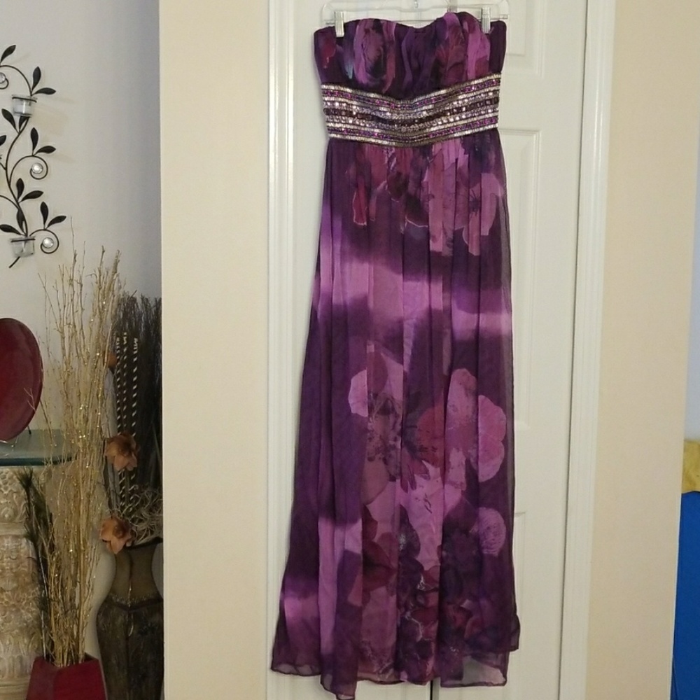 Morrell Maxie strapless dress/gown size 8